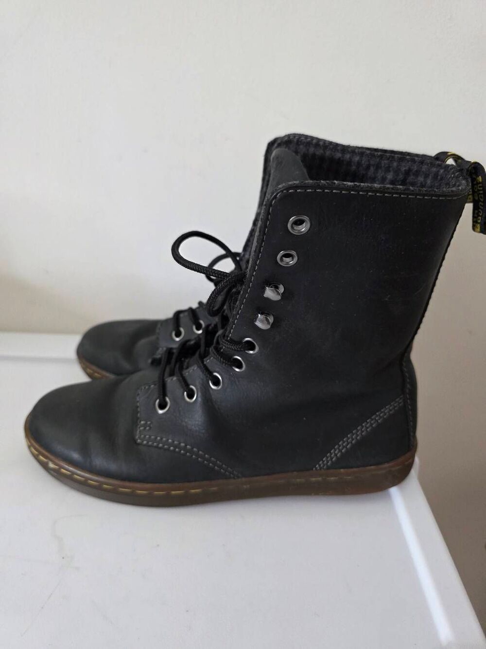 Dr. Martens Tehani Lace Up Boots Womens 7